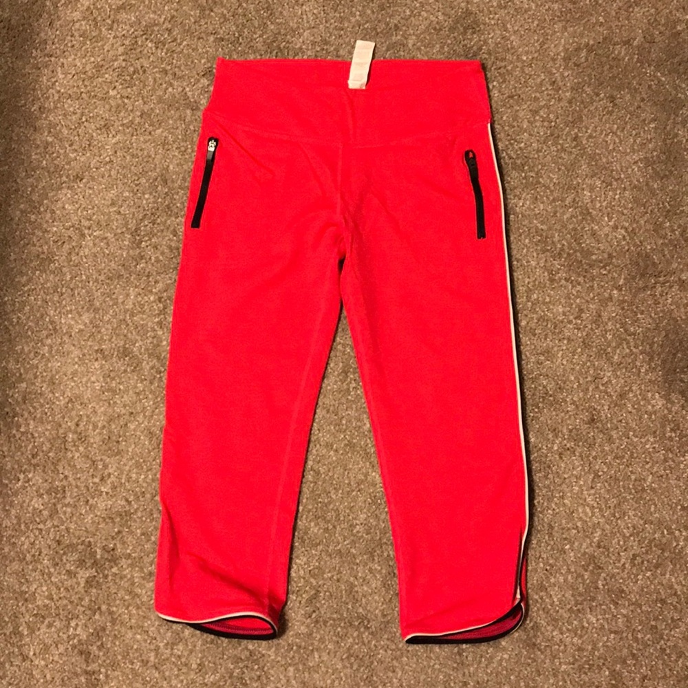 Fabletics capri workout tights